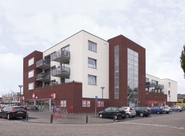 Waalwijk, 21 appartementen + C1000 supermarkt